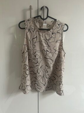 Lole Sleeveless Floral Line Art Tank Top - Beige